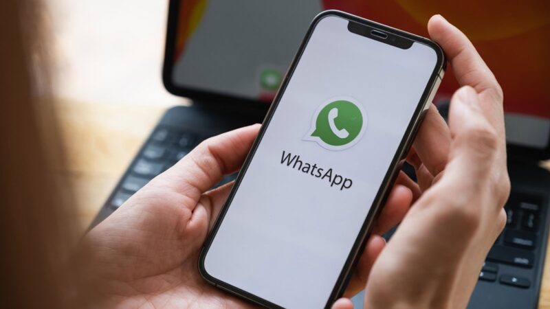 Cara Mengetahui Anak Sering Chat dengan Siapa Saja di Whatsapp Tanpa Aplikasi. (Foto: Eraspace)