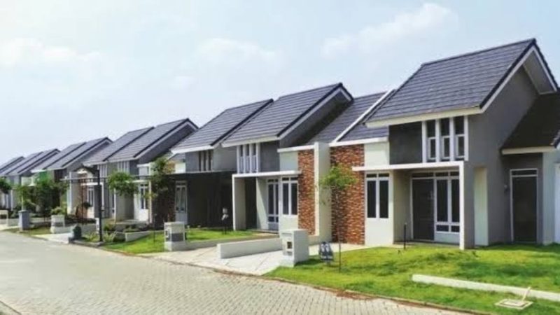 Strategi memajukan divisi pemasaran properti melalui analisis pasar, inovasi promosi, dan adaptasi perubahan bisnis.