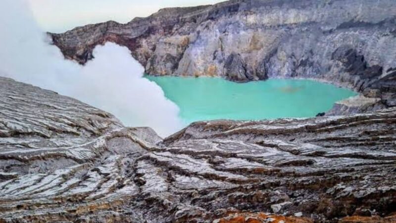 Gunung Ijen yang memiliki daya tarik kuat (Dok. Ist)