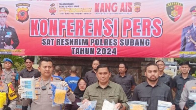 Konferensi pers penjualan pestisida KW ( Dok. Ist)