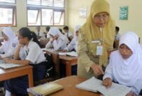 Apa Saja Aspek yang Perlu Dipertimbangkan Saat Guru akan Melakukan Modifikasi Pembelajaran?