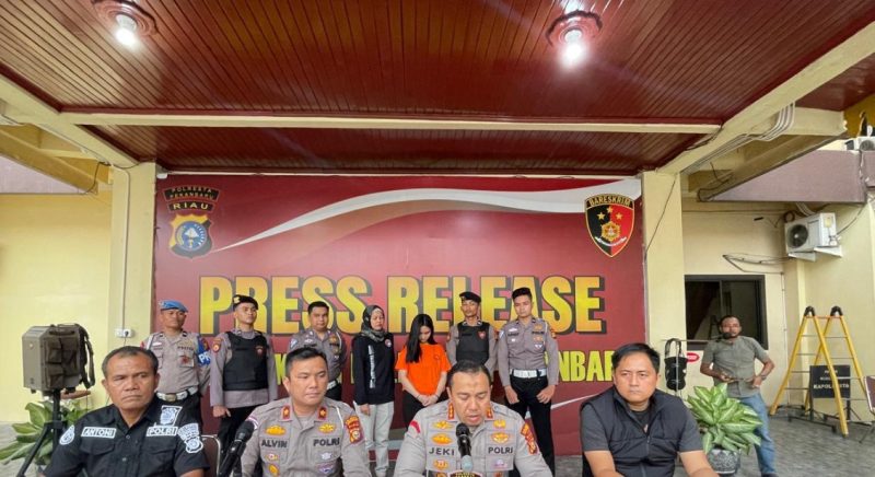 Polisi Tetapkan Mahasiswi Pekanbaru Jadi Tersangka