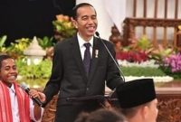 Joni yang panjat tiang saat 17-an bertemu dengan Jokowi di tahun 2018
(Dok. Ist)