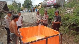 Polisi Ponorogo beri bantuan air bersih bagi masyarakat terdampak kekeringan
(Dok. Ist)