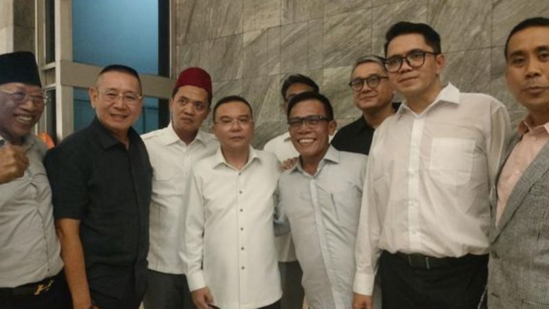 PDIP dan Gerindra rangkulan usai DPR batalkan UU Pilkada 
(Dok. Ist)