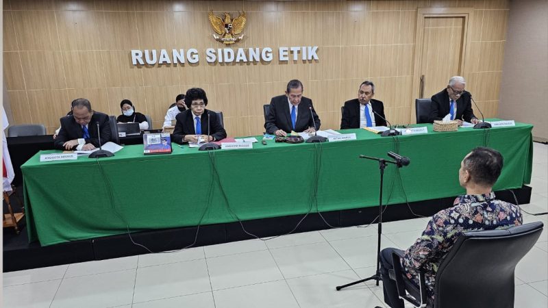 Sidang Etik Nurul Gufron