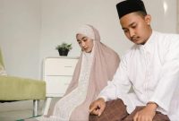 Pasutri doa minta keturunan 
(Dok. Ist)