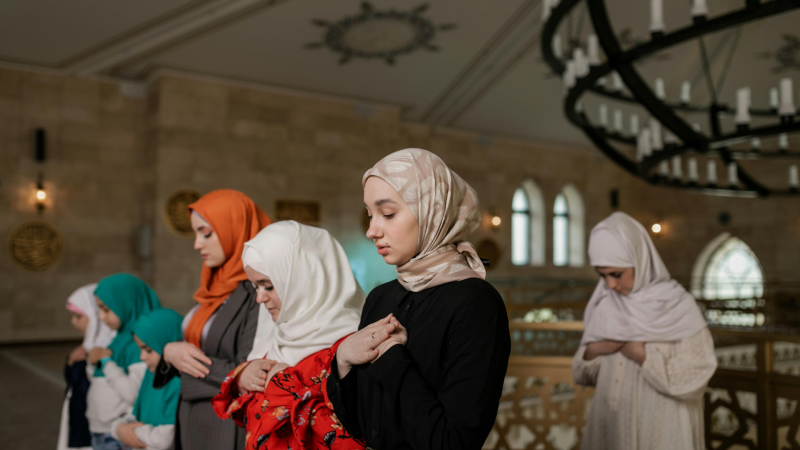 Hukum Salat Jenazah bagi Wanita.Doc.lst