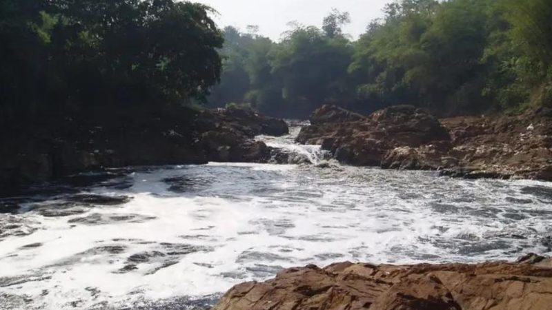 Curug Jampong Bandung 
(Dok. Ist)