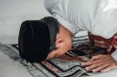 Bagaimana Cara Melaksanakan Sujud Tilawah pada Saat Sedang Sholat