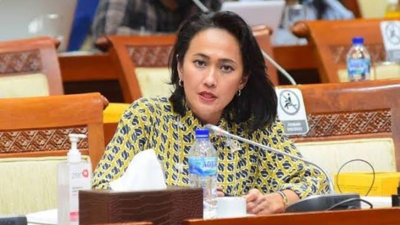 Potret Christina Aryani yang baru dilantik sebagai Wakil Menteri Perlindungan Pekerja Migran Indonesia (Dok. Ist)