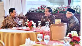 Momen Presiden Jokowi saat bertemu dengan jajaran menteri (Dok. Ist)