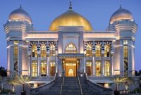 Wisata Religi di Masjid Agung Trans Studio Bandung (Dok. Ist)