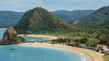 Pantai Kuta Mandalika: Surga Tersembunyi di Lombok yang Wajib Dikunjungi