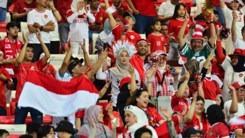 Suporter timnas Indonesia saat melawan Bahrain 
(Dok. Ist)