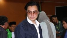 Baim Wong hadiri sidang perceraiannya dengan Paula Verhoeven 
(Dok. Ist)