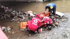 Penemuan Jasad Bayi Laki-Laki di Sungai Kebon Jengkol (Dok. Ist)