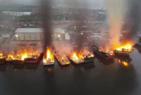 12 kapal nelayan di Pekalongan terbakar 
(Dok. Ist)
