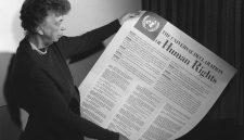 Universal Declaration of Human Rights sebagai Piagam HAM Sedunia ditetapkan pada 10 Desember 1948 oleh Majelis Umum PBB, tonggak penting hak asasi manusia