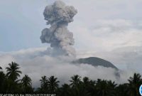 Gunung Ibu erupsi (Dok. Ist)