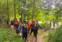 Jasad Wanita Tanpa Busana Ditemukan Mengapung di Sungai Ponorogo (Dok. Ist)