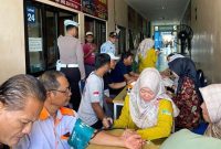 Dinkes Ponorogo dan polres Ponorogo gelar pemeriksaan sopir dan kru bus di seloaji Ponorogo 
(Dok. ist)