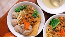 Kuliner di pasar Baru (Dok. Ist)