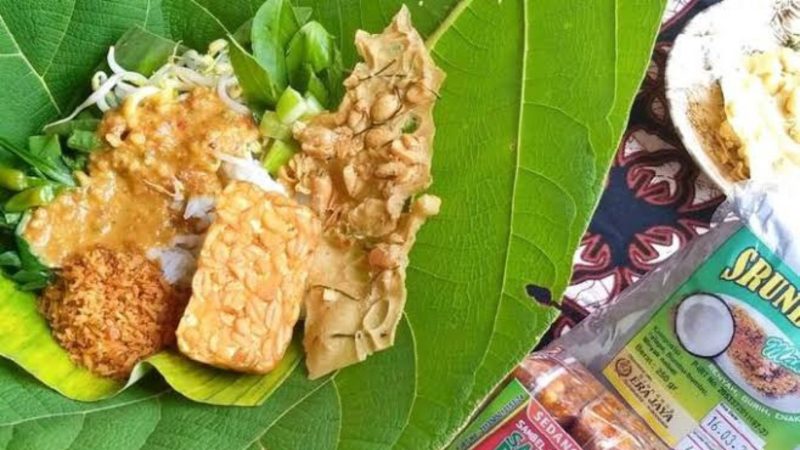 Nasi Pecel Godong Jati (Dok. Ist)