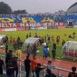 Kericuhan saat pertandingan Deltras FC vs Persibo (Dok. Ist)