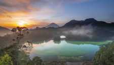 Telaga Warna Dieng  (Dok. Ist)