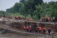 Banjir di Grobogan yang memutus jalur KA terputus (Dok. Ist)