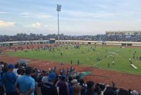 Kerusuhan Suporter Warnai Laga Persela vs Persijap (Dok.ist)