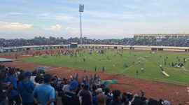 Kerusuhan Suporter Warnai Laga Persela vs Persijap (Dok.ist)